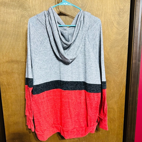 Loveappella Tamar Colorblock Hoodie with thumb holes. 3X. Red black and grey. - Picture 3 of 5
